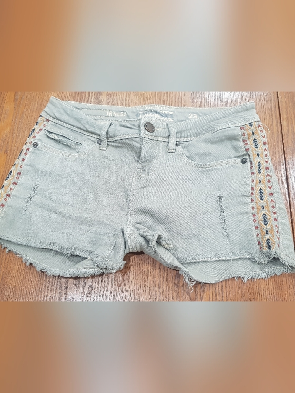 Buckle Light Gray Denim Shorts with Embroidered Side Trim